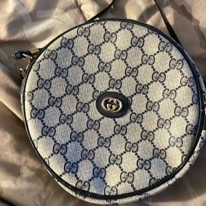 Vintage Gucci Canteen bag  purse . 1990